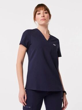FIGS Catarina One-Pocket Scrub Top